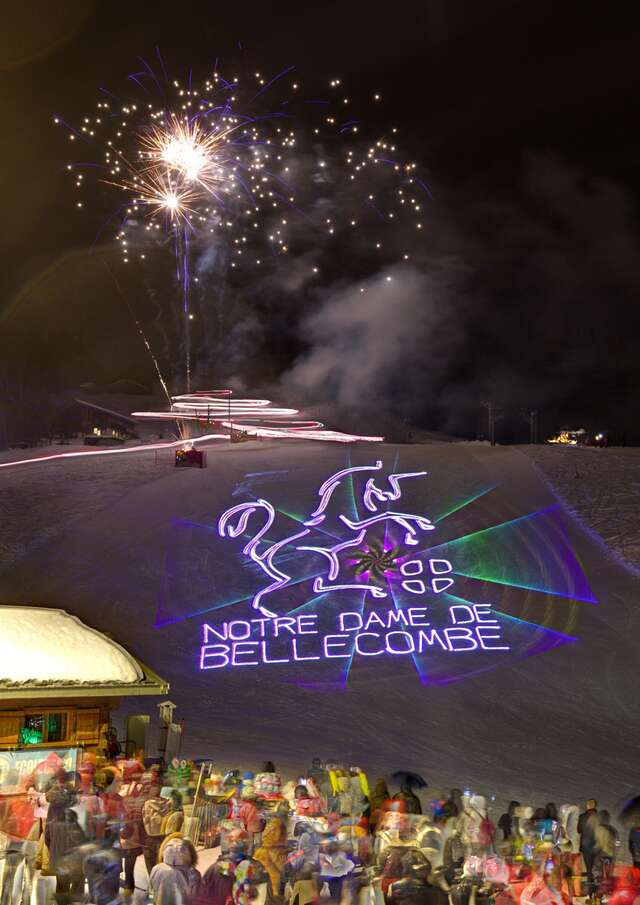 Projection lasers au pied des pistes