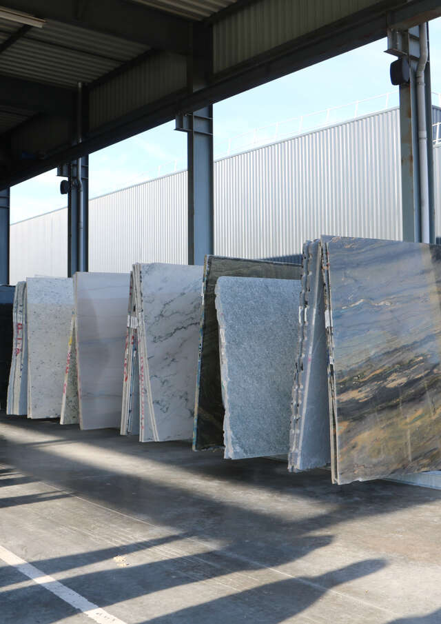 Dans les coulisses de l'entreprise Carrara, concepteur en marbrerie