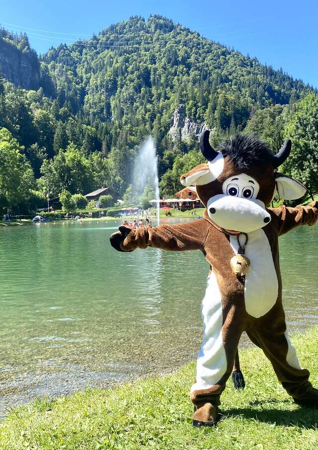 Déambulation avec Pistache la Vache