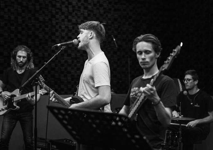 Concert : les chaussettes sales