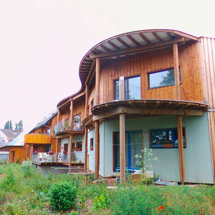 Visite guidée de l'Eco-hameau et du Trèfle rouge