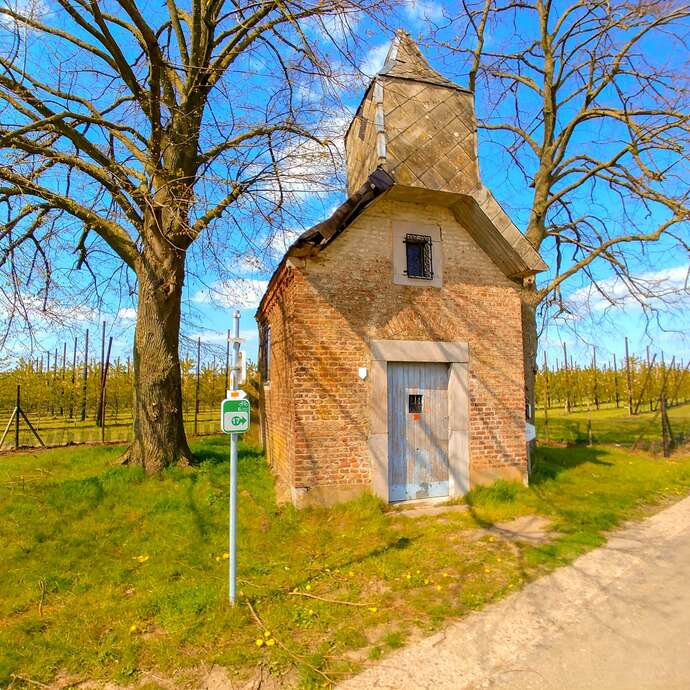 Chapelles et châteaux de Hesbaye