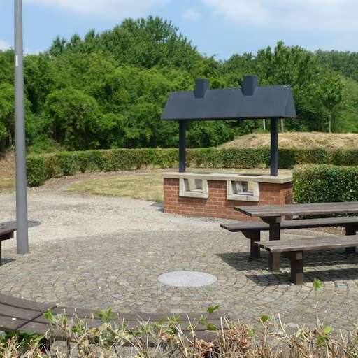 Aire de pique-nique à Lincent