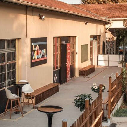 La sChOOL