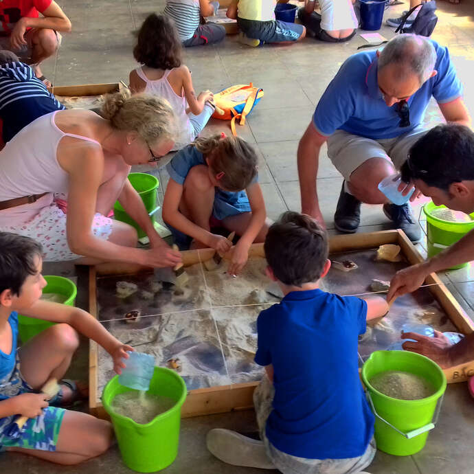 "Mardis de Pays" Atelier fouilles archéologiques