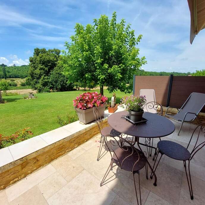 Caubesse, climatisé, à Sarlat