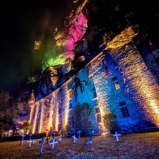 Halloween à la Maison Forte de Reignac : une sortie familiale entre patrimoine et frisson