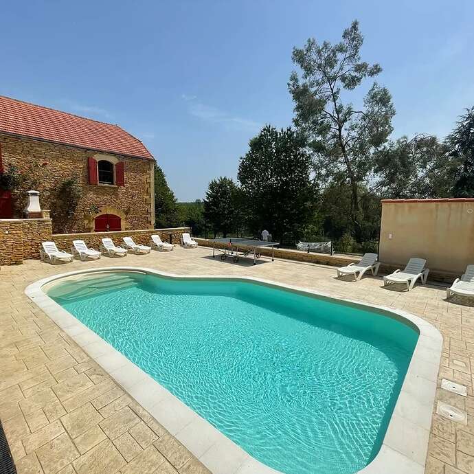 Gîte de charme Les Rosiers, piscine chauffée proche de Sarlat