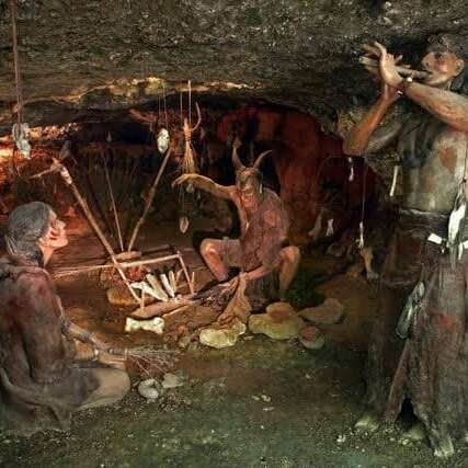 Les vacances d'été aux grottes du Roc de Cazelle