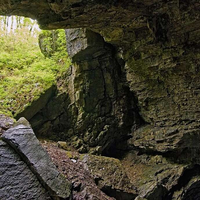 Le Trou du Vent" :  Expédition Spéléologique