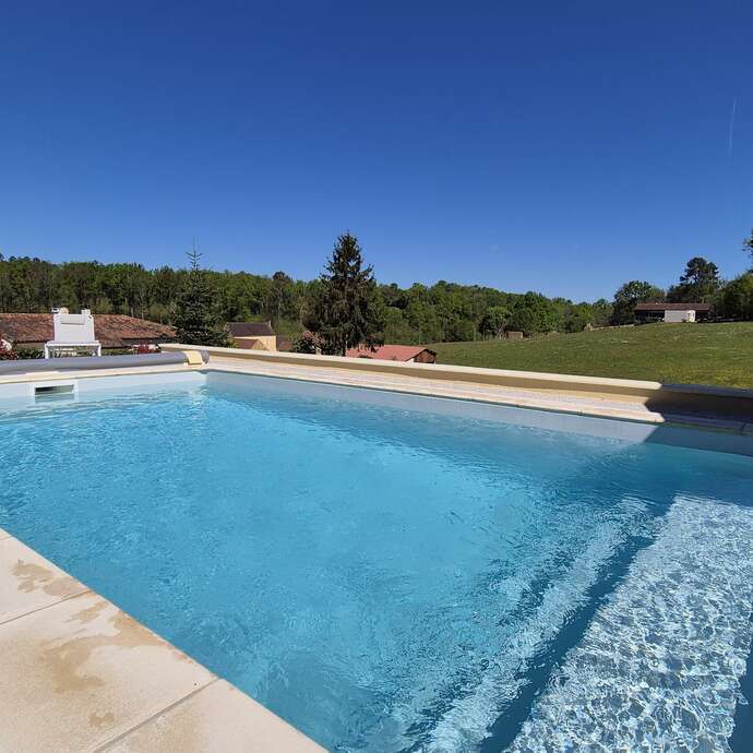 Maison de Verdure climatisée et piscine chauffée