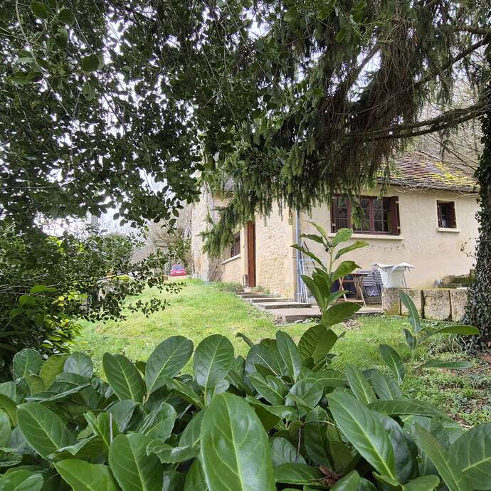 La Prade proche de  Sarlat et  3 km de la rivière
