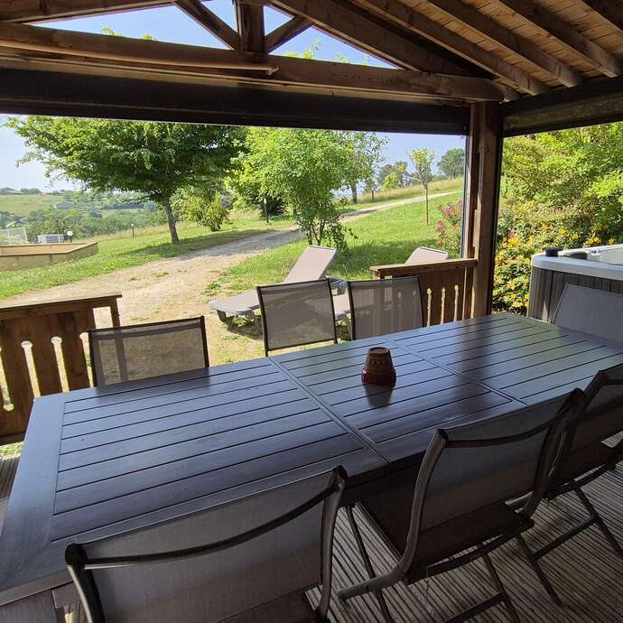 Chalet de charme MARIE avec Spa Proche de Sarlat