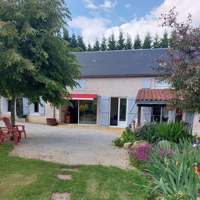 Le Bouscandier avec piscine privée proche Sarlat