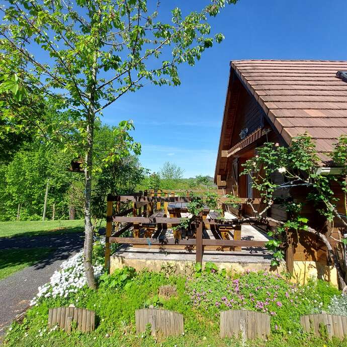 La Petite Maison en bois climatisée sud de Sarlat
