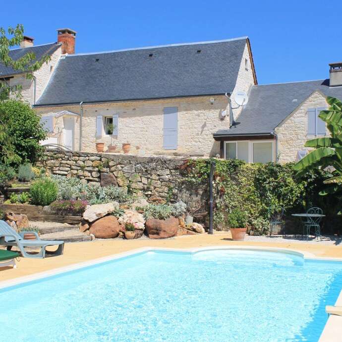 Le Bouscandier avec piscine privée proche Sarlat