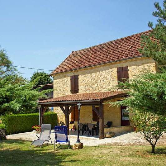 Lapervoisie 3 avec piscine proche de Sarlat