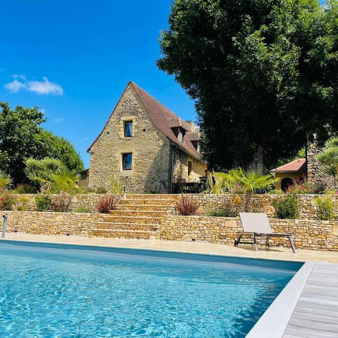 Les Rozières climatisée piscine proche de Sarlat