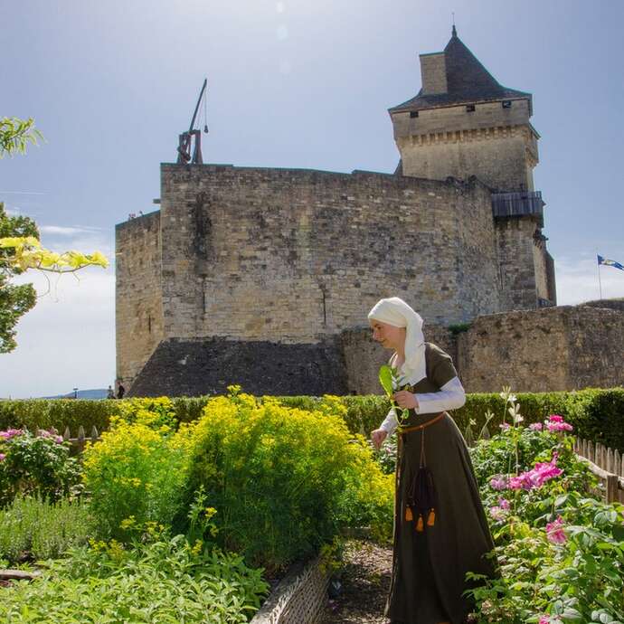 Visite "Vertus et usages des plantes médiévales"