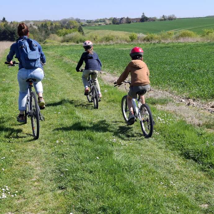 Point de Location de Vélos - La Maison des Trois Rivières