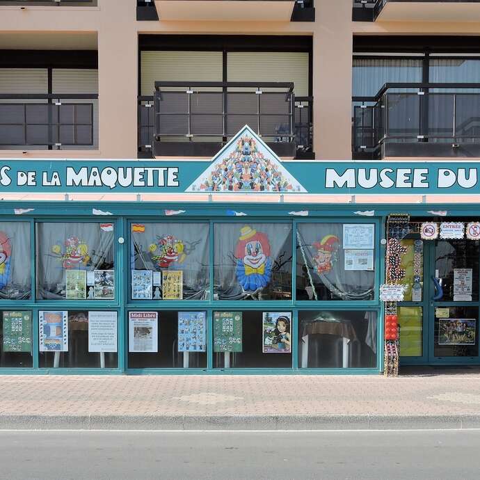 LE PALAIS DE LA MAQUETTE - MUSÉE DU JOUET LE PALAIS DE LA MAQUETTE - MUSÉE DU JOUET