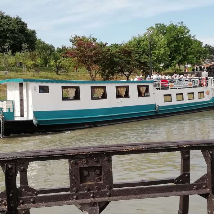 LES BATEAUX DU SOLEIL - BÉZIERS LES BATEAUX DU SOLEIL - BÉZIERS