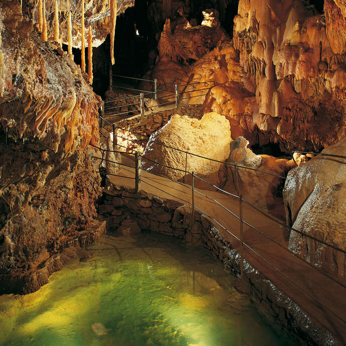 GROTTE DE DARGILAN GROTTE DE DARGILAN