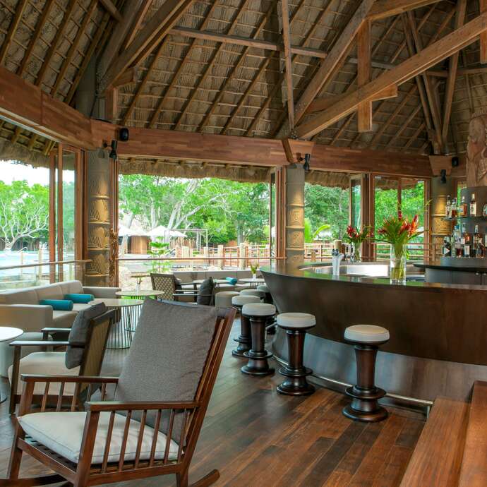 Creek Bar - Sheraton New Caledonia Deva Spa & Golf Resort Creek Bar - Sheraton New Caledonia Deva Spa & Golf Resort