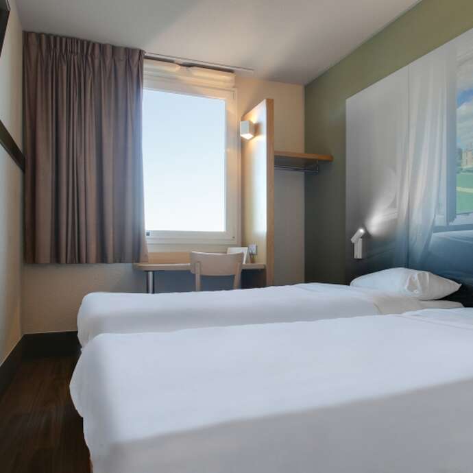 Hôtel "B&B Chalons"