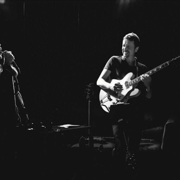 Scène d'Été au quartier balnéaire d'Onival : Duo Up Low