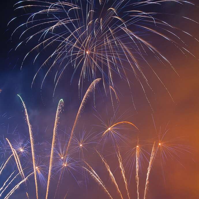 Retraite aux flambeaux et feu d'artifice