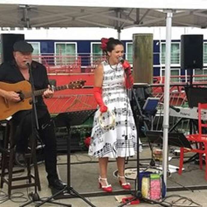 Scène d'Été au Centre Bourg : Guinguette nomade & 2Si2La