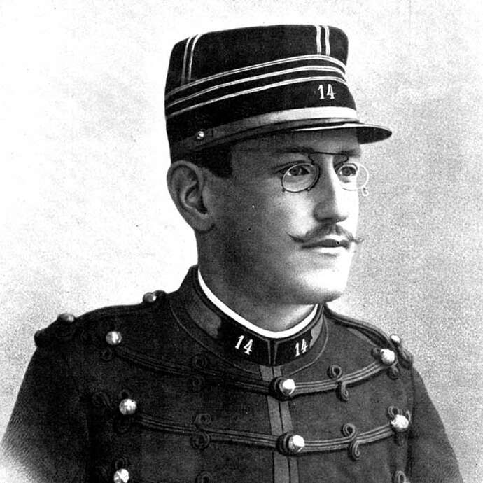 Guided tour: Following Alfred Dreyfus's footsteps