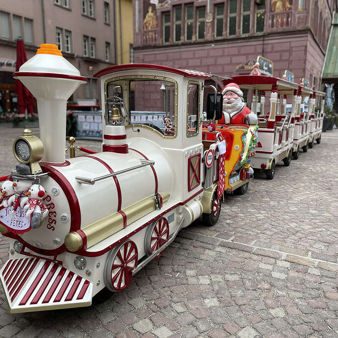Balade en petit train de Noël