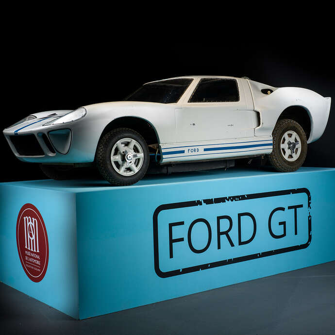 Ausstellung: Vroum, kleine Autos und große Kinder