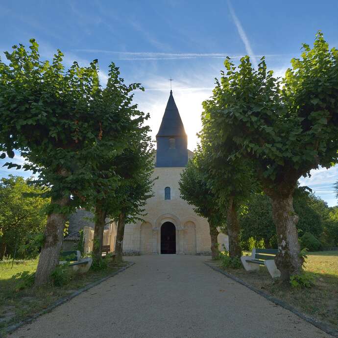 Église Saint-Hilaire de Salles-en-Toulon