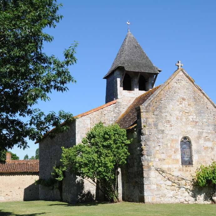 Église Saint-Martin et croix hosannière à Moussac sur Gartempe