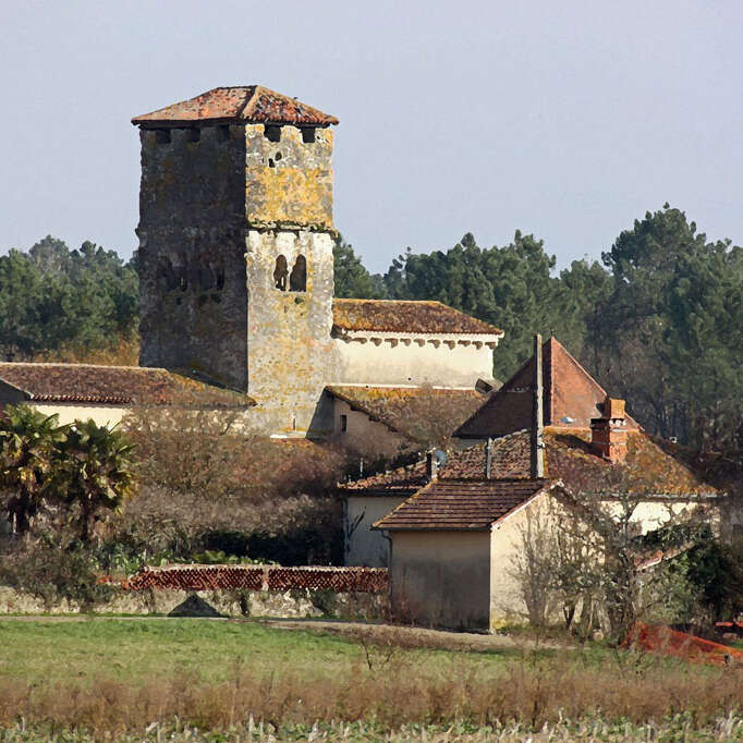 Iglesia románica de Santa María de Bostens
