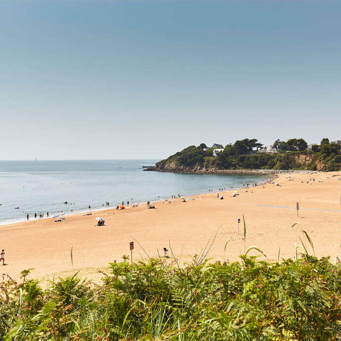 MONSIEUR HULOT BALADE ENTRE MER ET CAMPAGNE