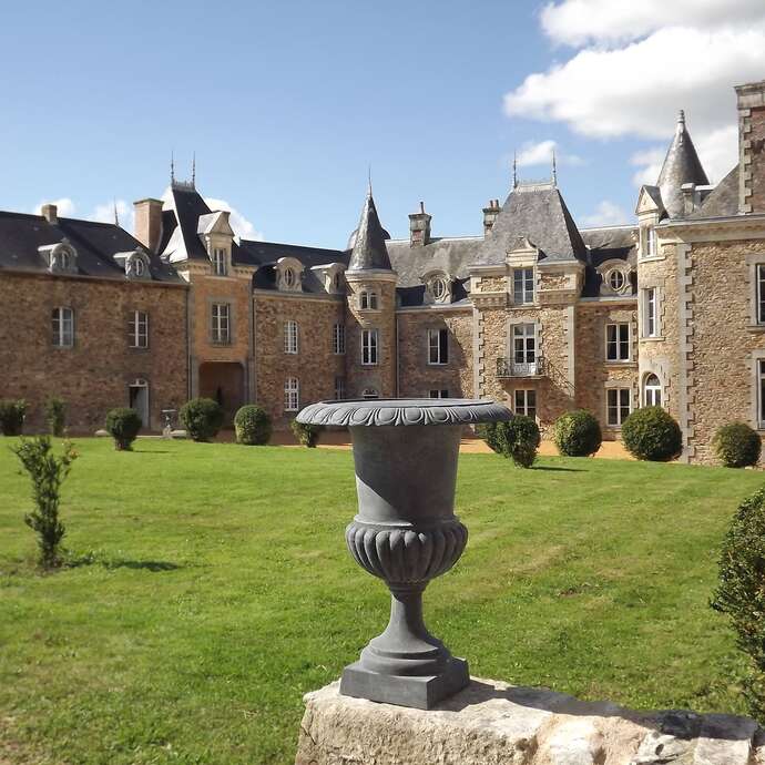 CHÂTEAU DE LA BARILLÈRE