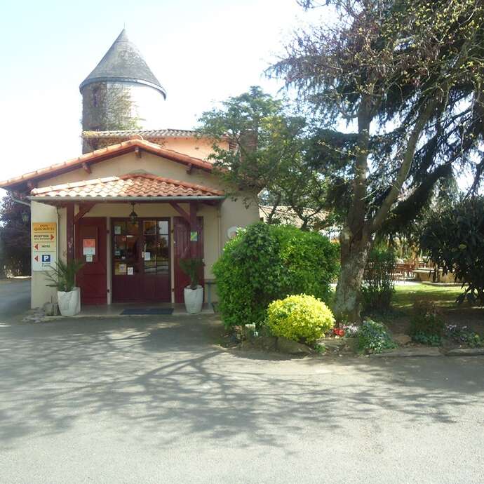 Hôtel le Don Quichotte