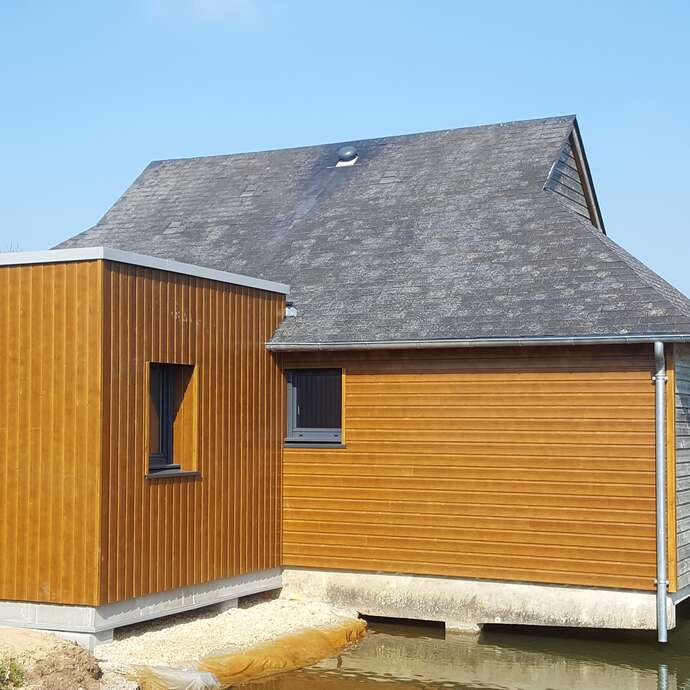 Chalet Le Brochet, les pieds dans l'eau, 5-7 pers