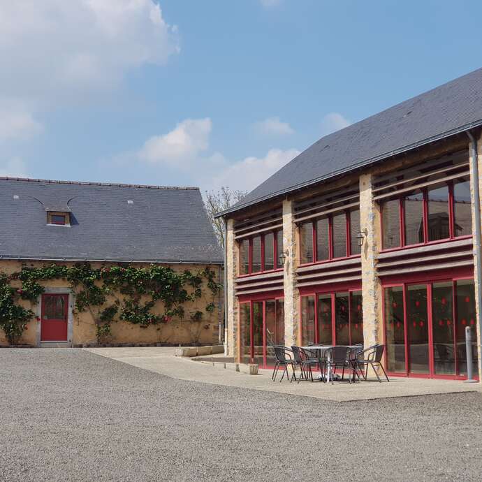 GÎTE DE GROUPE - LE DOMAINE DES HALLAIS