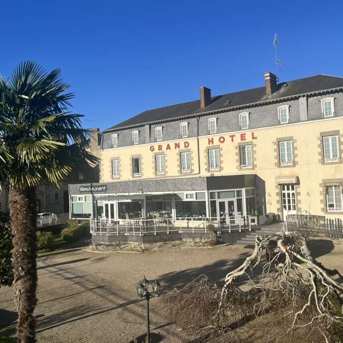 LE GRAND HÔTEL DE MAYENNE - Logis Hotels Restaurant