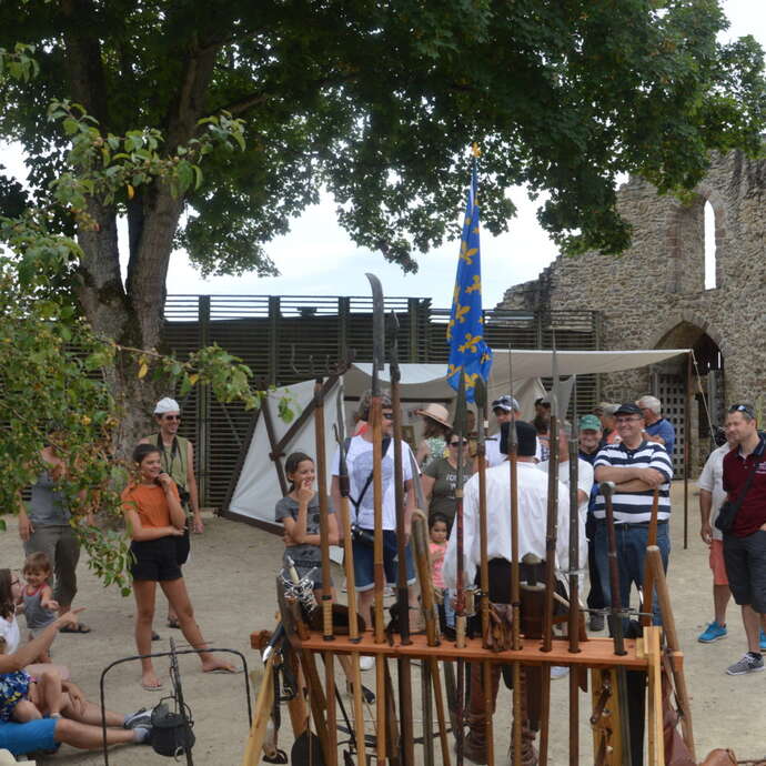 AUTOUR DE LA RENAISSANCE