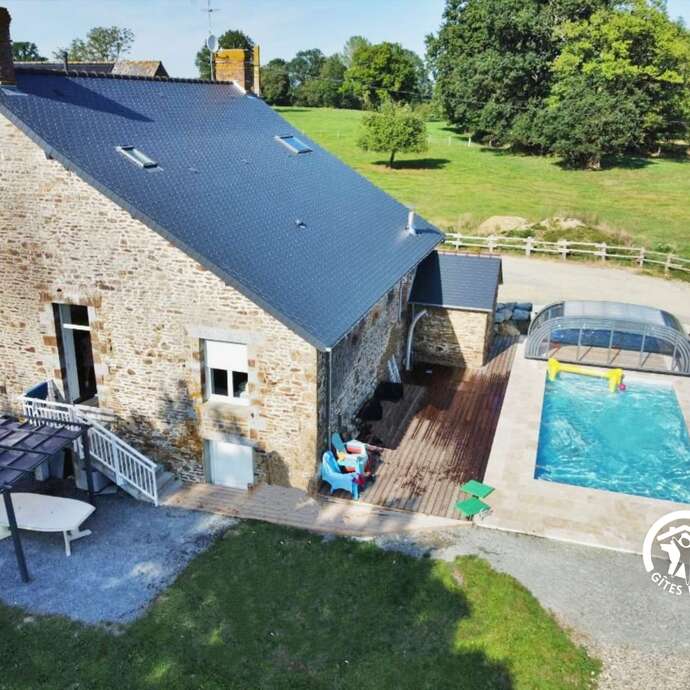 GÎTE DE LOUVEGAN, 12 À 14 PERS