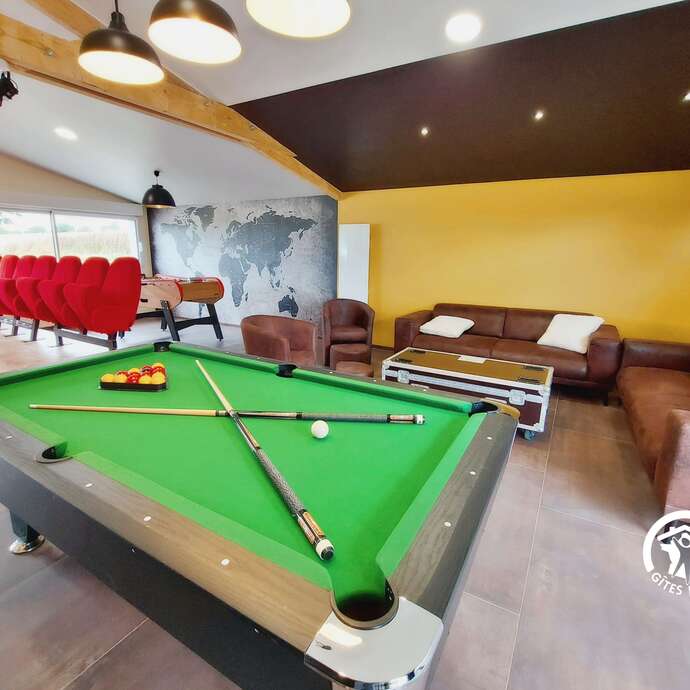 UN INSTANT À SAULGES, JUSQU'À 12 PERSONNES