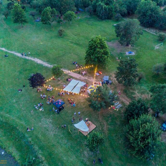 Guinguette de la pierre percée