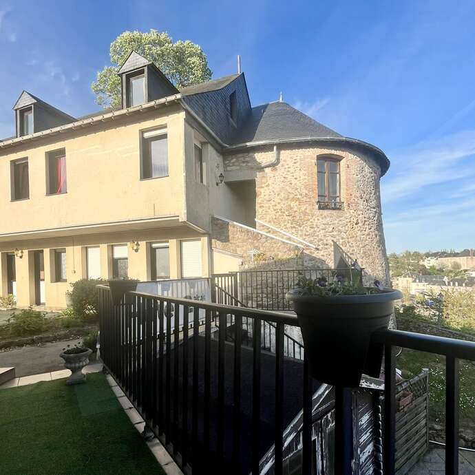 HOTEL LA TOUR DES ANGLAIS