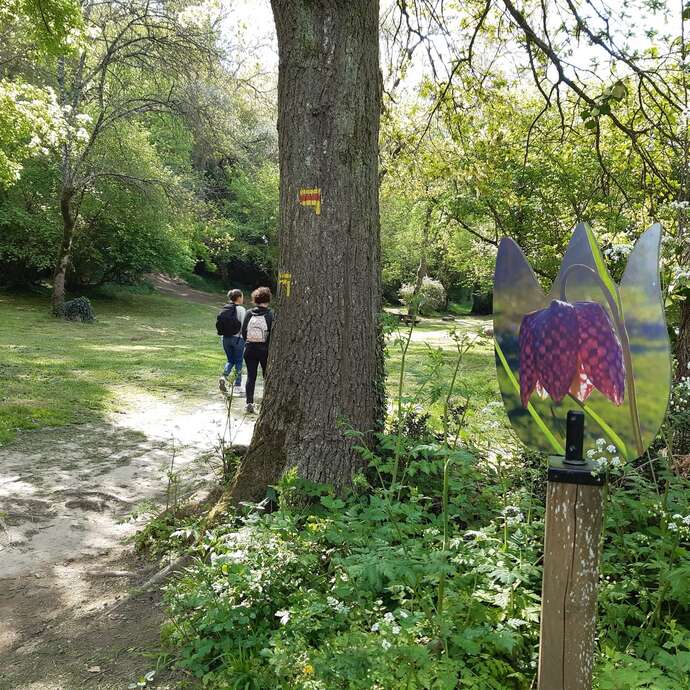 PARCOURS FAMILLE MURMURES DE ROCHERS « IMAGINAIRE ET NOMS INSOLITES »